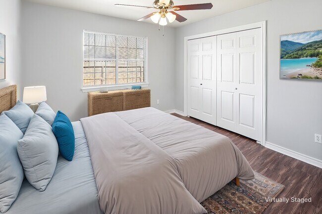 Building Photo - 2020 Legacy Ln