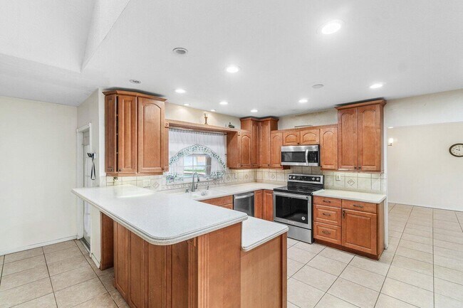 Building Photo - 5313 Colbright Rd