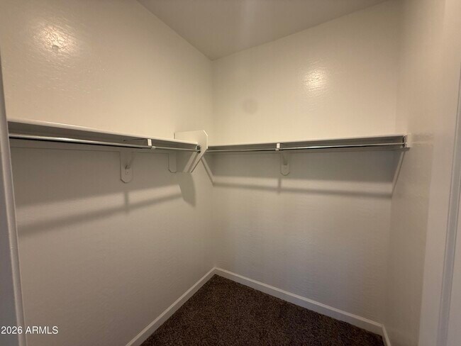 Building Photo - 1367 S Country Club Dr