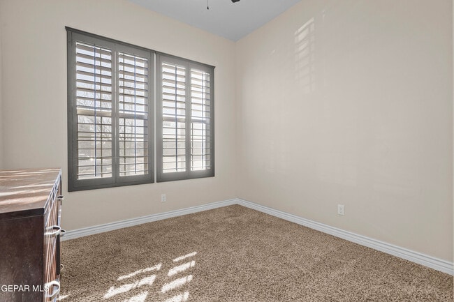 Building Photo - 14829 Sunny Land Ave