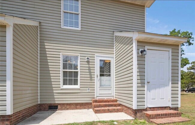 Building Photo - 48 Fox Run Ln