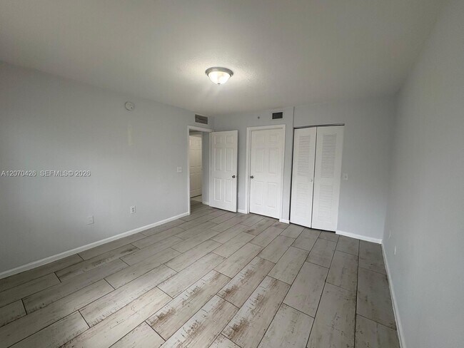 Building Photo - 15480 SW 284th St
