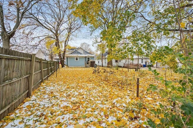 Building Photo - 1012 E Taylor St