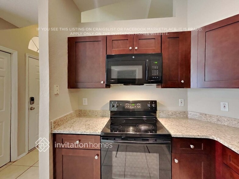 Building Photo - 8399 Split Creek Cir
