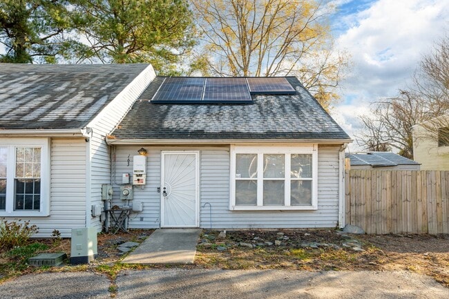 Primary Photo - 163 Spruance Rd