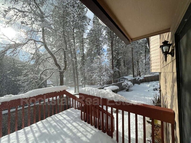 Building Photo - 5605 N Northwood Dr