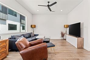 Building Photo - 5016 Bryan St