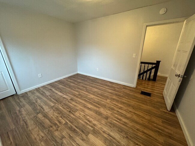 Building Photo - Charming 5BR Home in the Heart of Pittsbur...