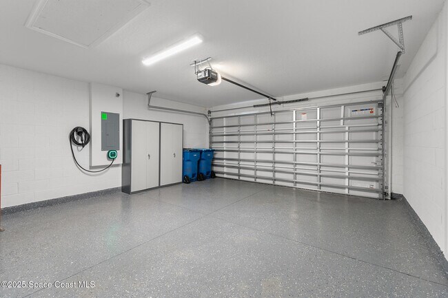 Building Photo - 1377 Colebrook Cir SW