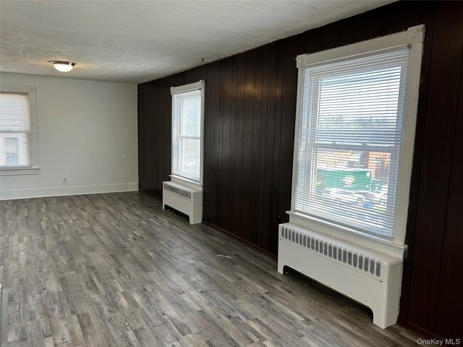 Building Photo - 84 Orange Ave