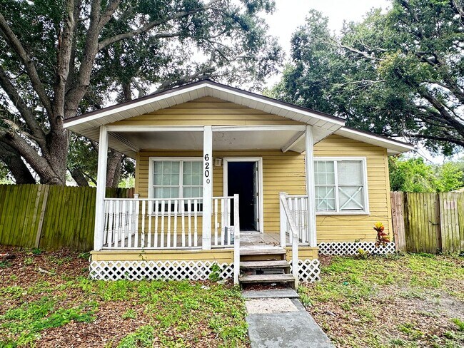 Primary Photo - 6200 N 44th St