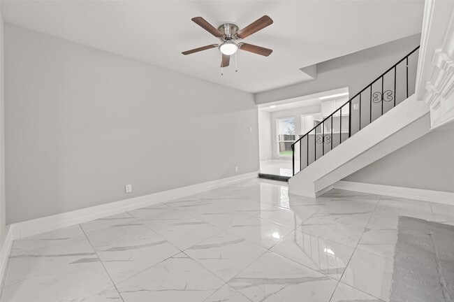 Building Photo - 7739 Antoine Dr