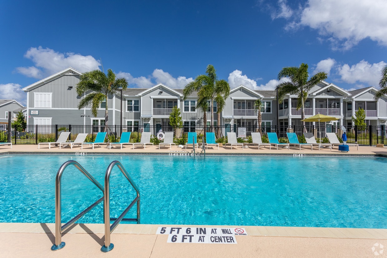 Springs At Hammock Cove 4360 Petal Dr Naples Fl 34112 Apartment Finder