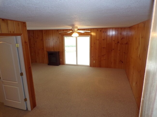 Building Photo - 14780 Lickley Rd