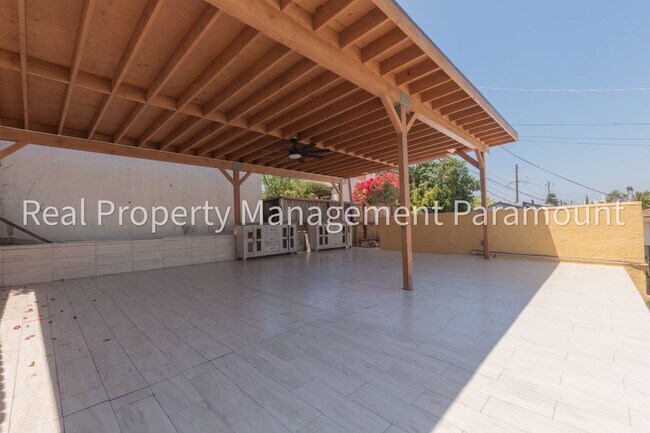 Building Photo - Beautiful Newly Renovated 3-Bedroom Home in a Prime Location