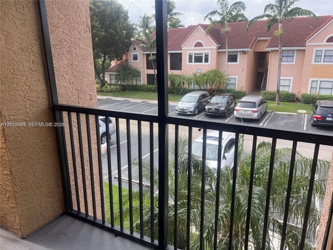 Building Photo - 10441 SW 156th Ct