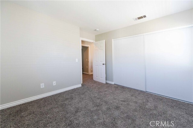 Building Photo - 33117 Eagle Point Dr