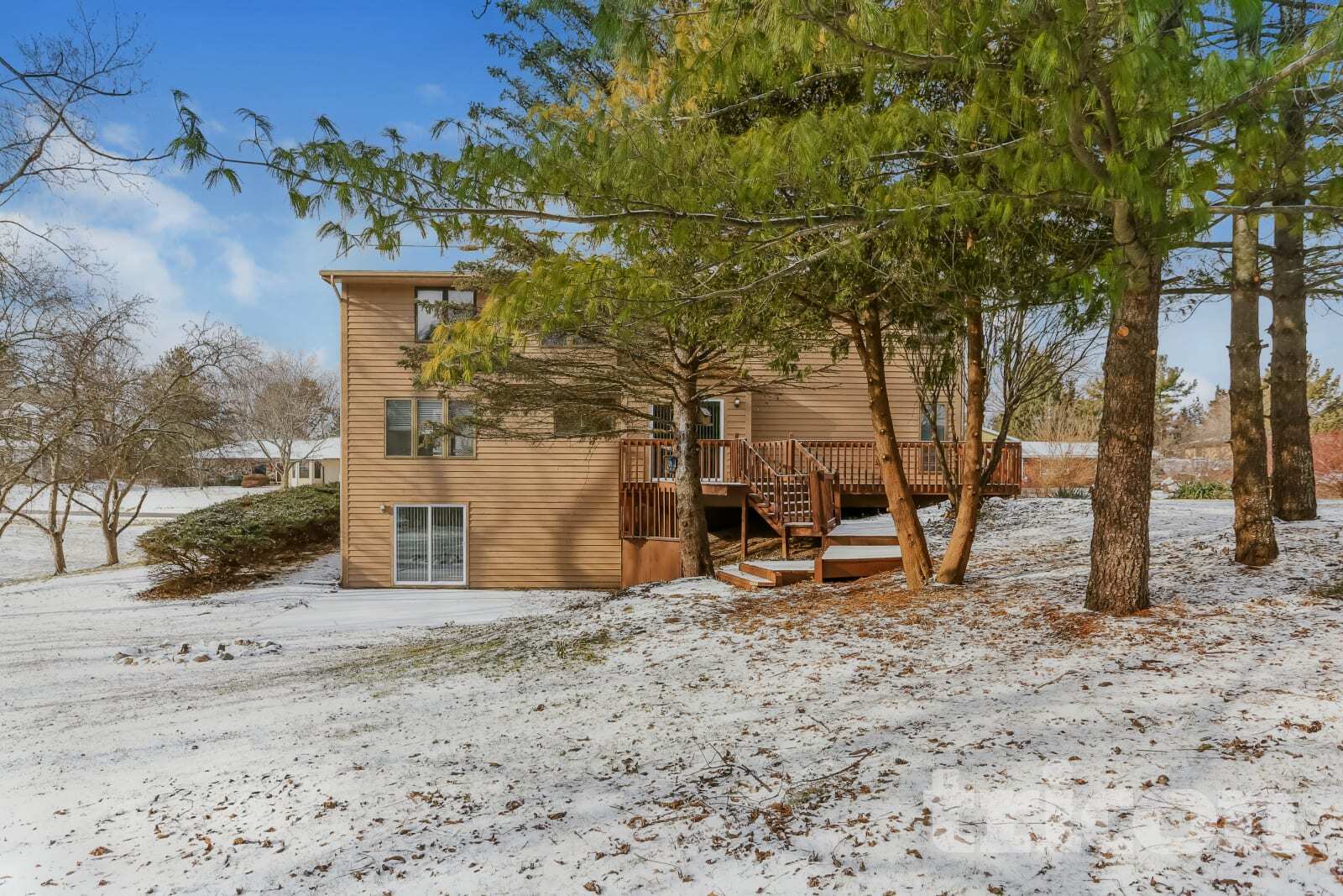 Building Photo - 5004 Lake Dawnwood Dr
