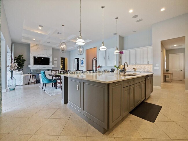 Building Photo - 15501 Panther Lake Dr