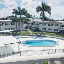 Building Photo - ? $500 OFF FIRST MONTH’S RENT! ?Cozy 2Bed 2Bath Apartment