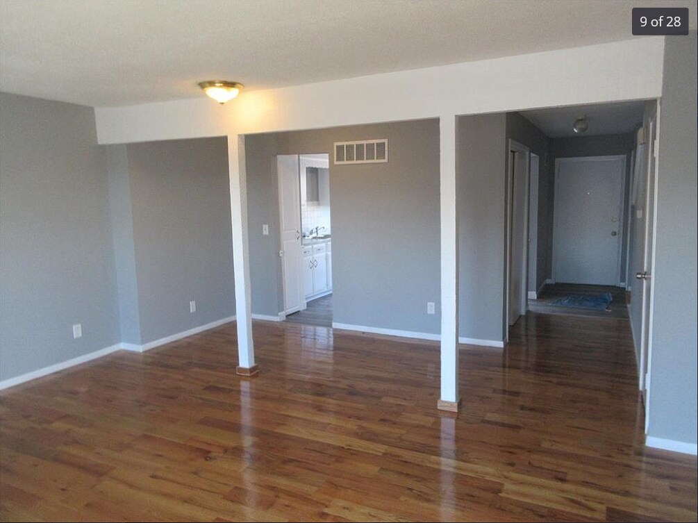 Building Photo - 3331 Bridge Manor Dr