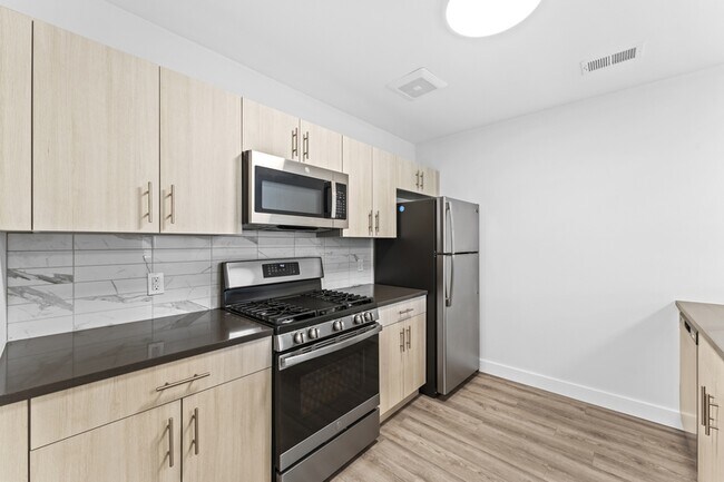 Building Photo - 416 Highland Ave