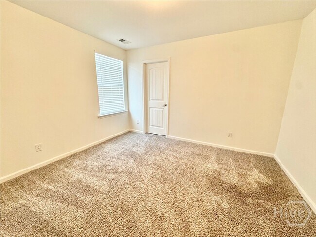 Building Photo - 28 Pomona Cir