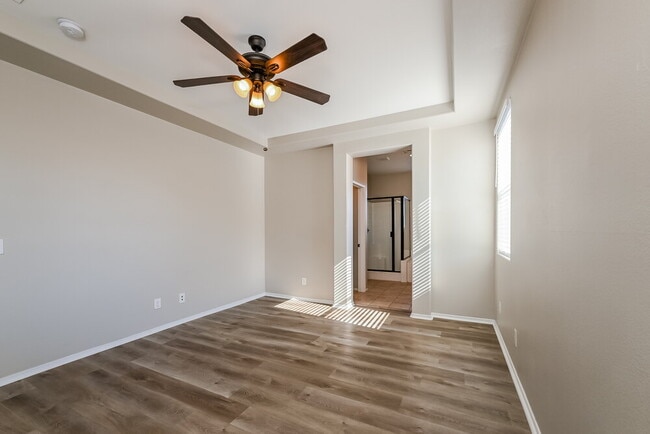 Building Photo - 5350 Panaca Spring St