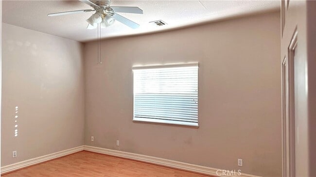 Building Photo - 232 E Floral Ave