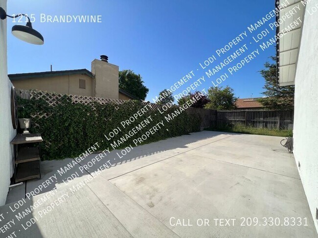 Building Photo - 1215 Brandywine-