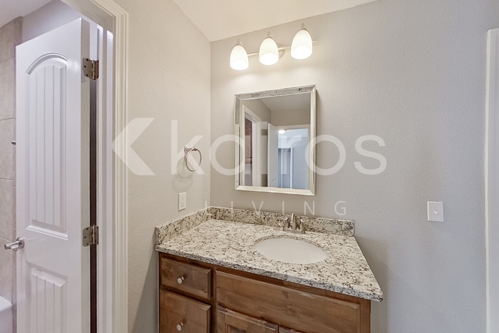 Building Photo - 7307 Albany Dr