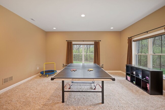 Building Photo - Anderson Township- Immaculate 4 bedroom on...
