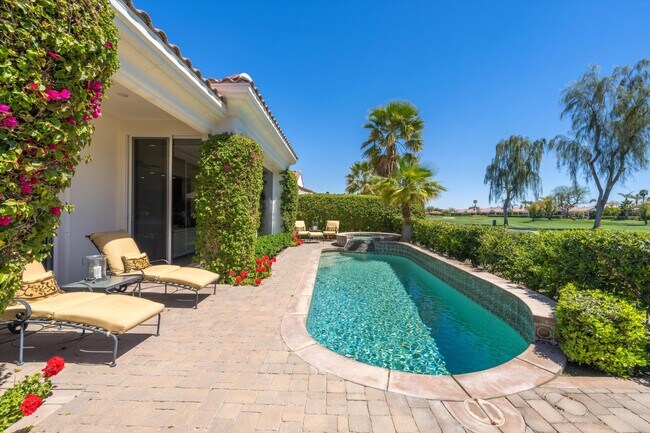 Building Photo - 79365 Mandarina