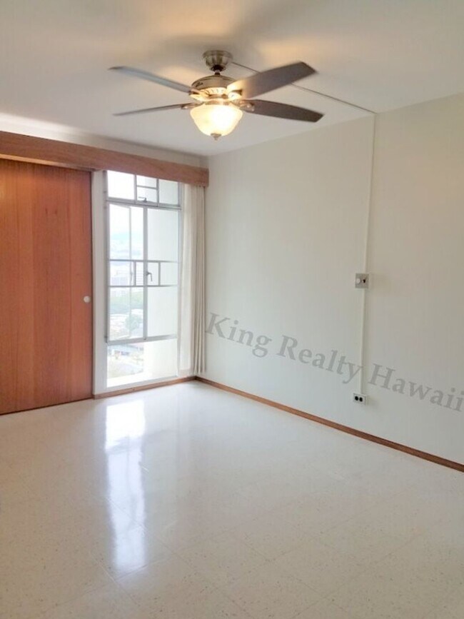 Building Photo - **OASIS in HONOLULU* Queen Emma Gardens *VERY CLEAN 2 br / 1 ba