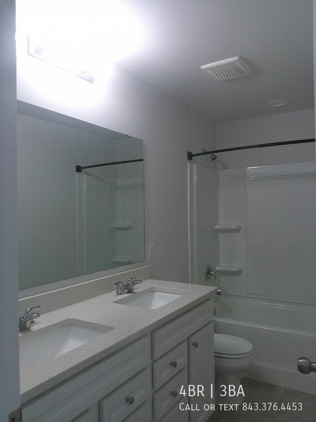 Building Photo - 1083 Danner Dr