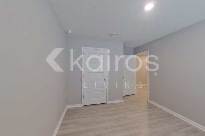 Building Photo - 131 Swallowtail Ln