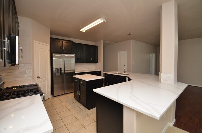 Building Photo - 2707 Roaring Oaks Ln