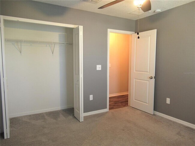 Building Photo - 10120 Rose Petal Pl