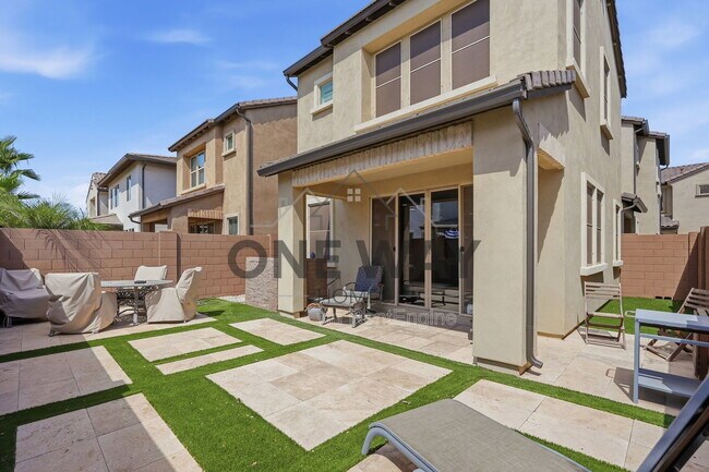 Building Photo - 1814 S Follett Way