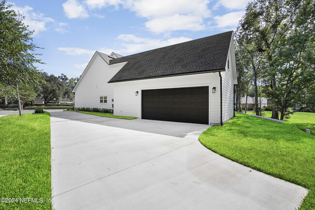 Building Photo - 2549 Sterling Oaks Ct