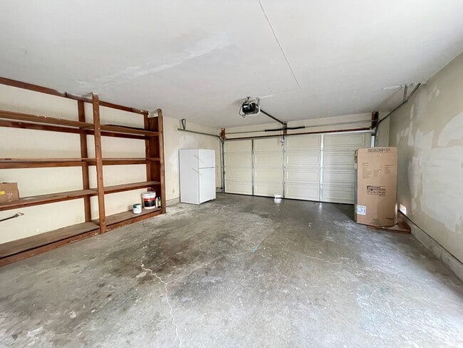 Building Photo - 121 Huntington Pl