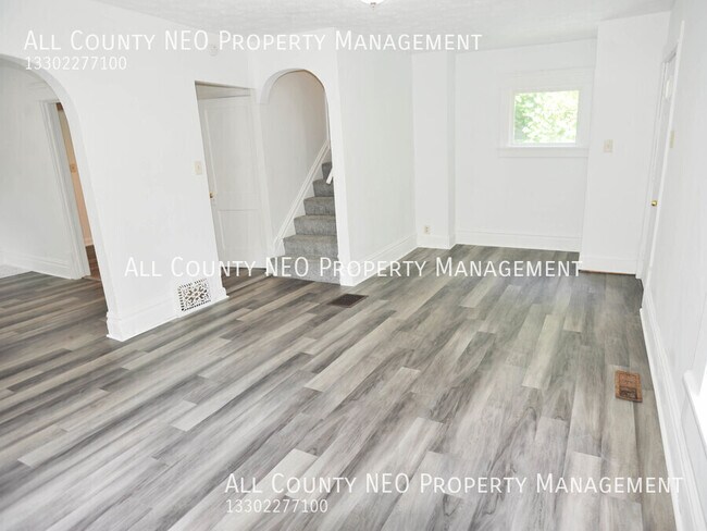 Building Photo - 1278 Girard St