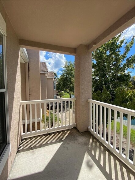 Building Photo - 10504 Villa View Cir