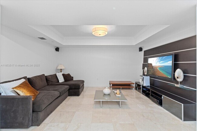 Building Photo - 20201 E Country Club Dr