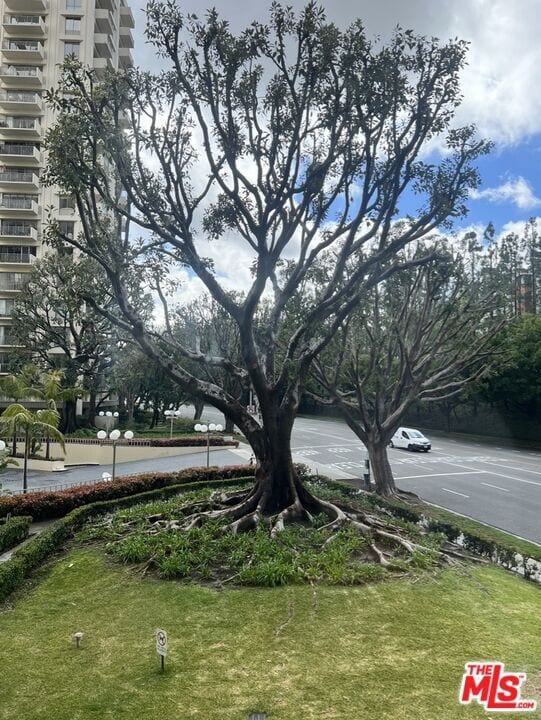 Building Photo - 2160 Century Pk E