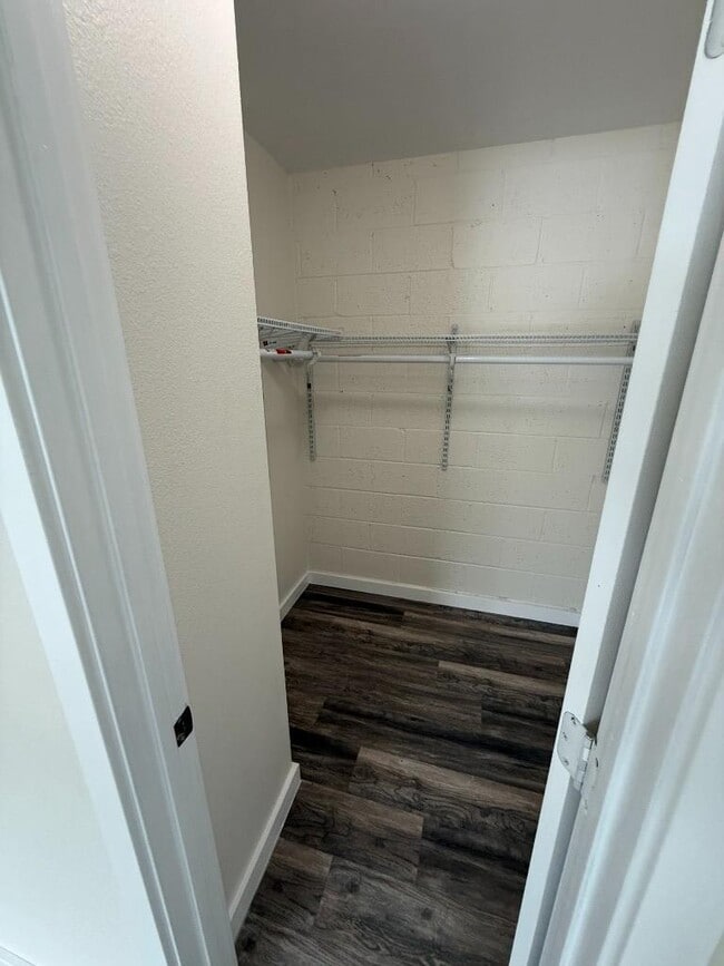 Building Photo - 2 bedroom in PHOENIX AZ 85051