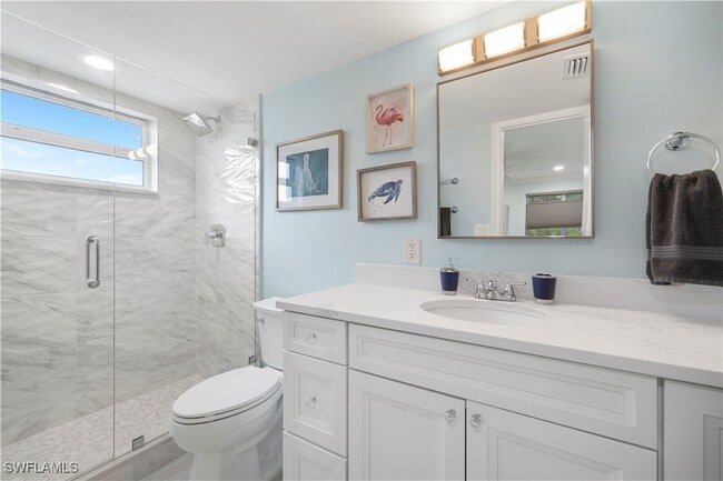 Building Photo - 960 7th St S