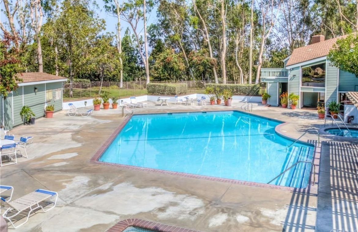 Building Photo - 16317 Sierra Ridge Way