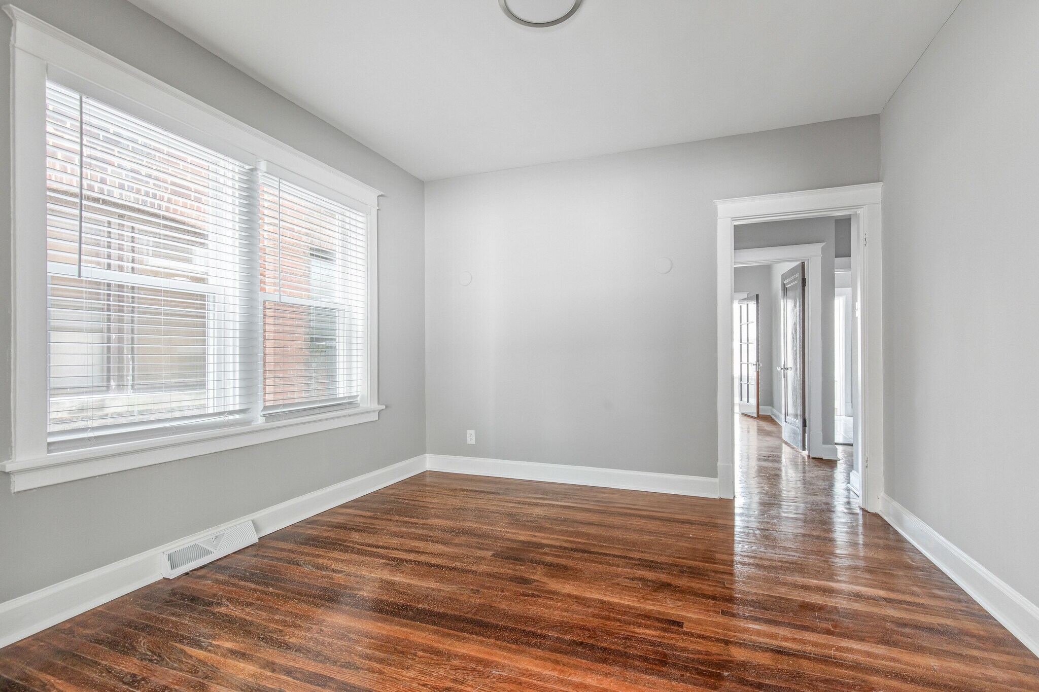 Building Photo - 2049 Alfred Ave