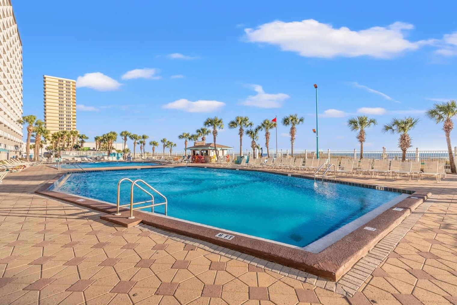 Building Photo - 8743 Thomas Dr